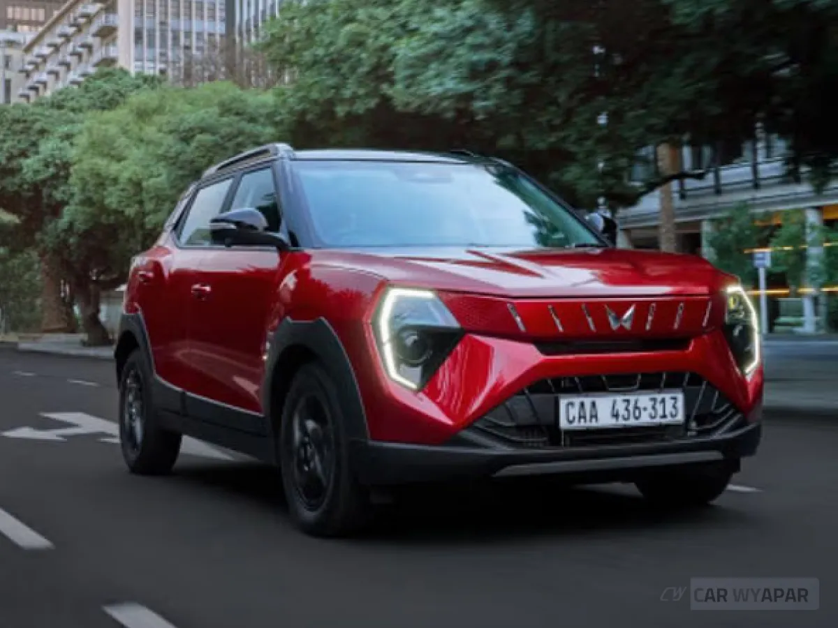 Mahindra XUV 3XO REVX A Turbo